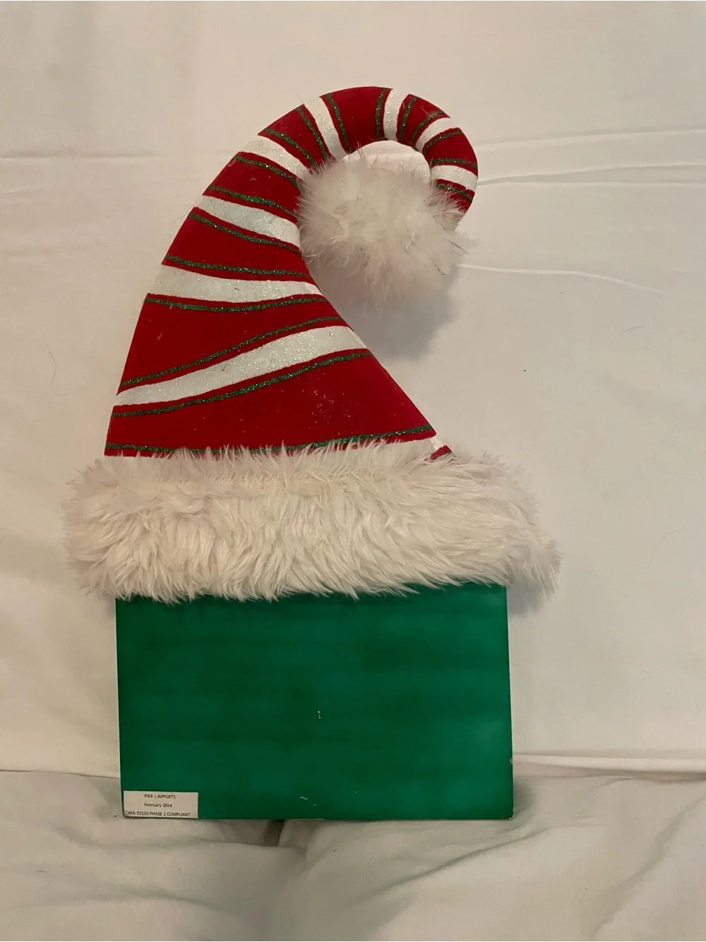 Pier 1 Red and Green 'My Heart Belongs to Santa' Holiday shelf Sign